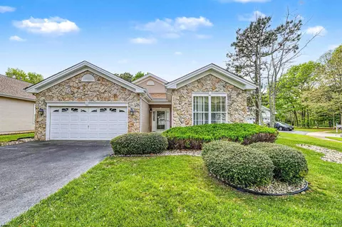 116 Newcastle Ct, Galloway, NJ 08205
