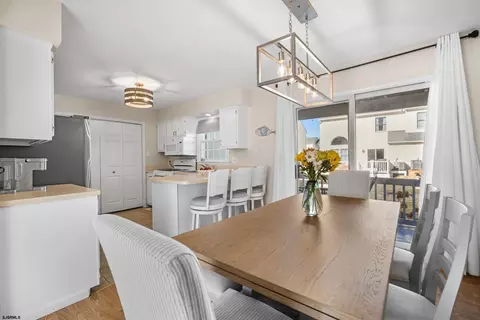 Dining - 321 Seashell Ln, Brigantine, NJ 08203 photo 2 of 4