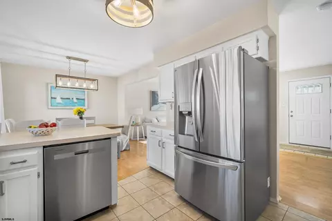 Kitchen - 321 Seashell Ln, Brigantine, NJ 08203 photo 4 of 4
