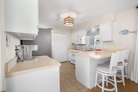 Kitchen - 321 Seashell Ln, Brigantine, NJ 08203 photo 1 of 4