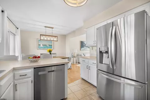 Kitchen - 321 Seashell Ln, Brigantine, NJ 08203 photo 3 of 4