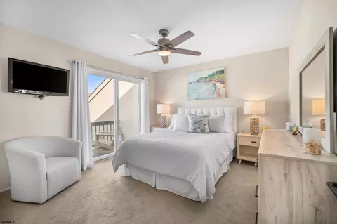Bedroom - 321 Seashell Ln, Brigantine, NJ 08203 photo 1 of 4
