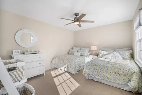 Bedroom - 321 Seashell Ln, Brigantine, NJ 08203 photo 4 of 4