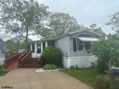 443 6th Ave, Galloway, NJ 08205