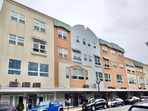810 Asbury Ave #303, Ocean City, NJ 08226