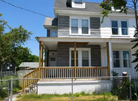 826 E Pine St, Millville, NJ 08332