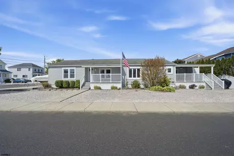 1319 Vardon, Brigantine, NJ 08203