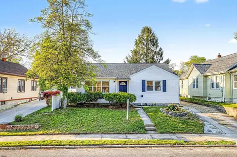 244 E Wyoming Ave, Absecon, NJ 08201