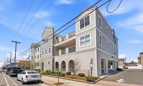 9219 Atlantic Ave #2, Margate City, NJ 08402