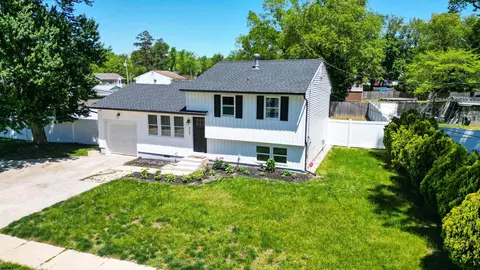 322 W Cornell St, Vineland, NJ 08360