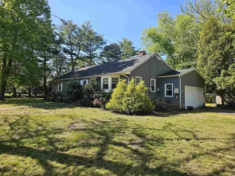 10 Wilkie Blvd, Marmora, NJ 08223