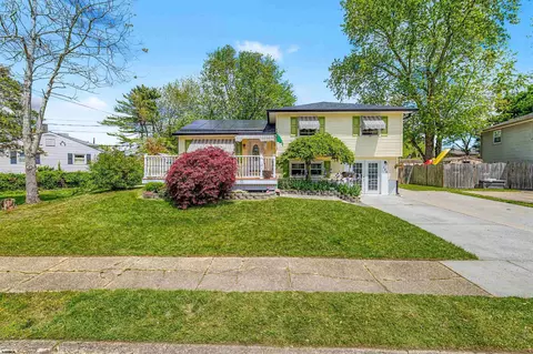 125 Exton Rd, Somers Point, NJ 08244