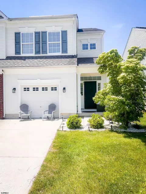 40 Meadow Cir, Hamilton, NJ 08330