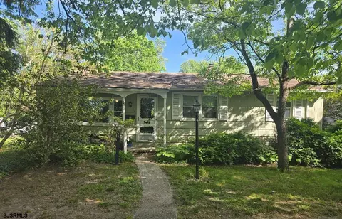 544 St Louis Ave, Egg Harbor City, NJ 08215