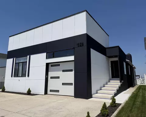 1028 N Shore Dr, Brigantine, NJ 08203