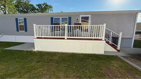 28 Quick St, Egg Harbor Township, NJ 08234