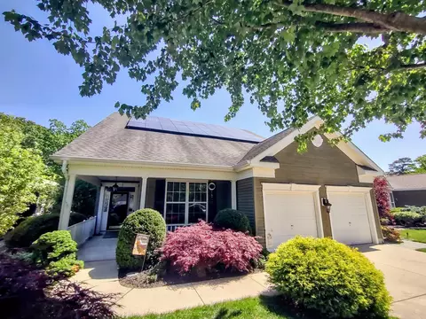 665 Cypress Point Dr, Egg Harbor City, NJ 08215