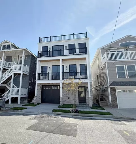207 N Sacramento Ave, Ventnor City, NJ 08406