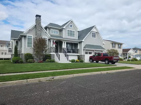 207 S 23rd St, Brigantine, NJ 08203