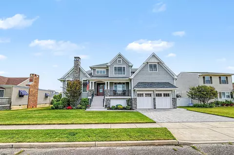 207 S 23rd St, Brigantine, NJ 08203