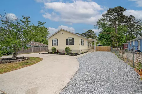 226 Bethel Rd, Somers Point, NJ 08244