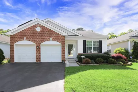 17 Manchester St, Galloway, NJ 08205