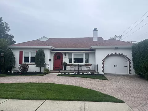 300 S 19th St, Brigantine, NJ 08203