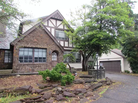 744 Shore Rd, Linwood, NJ 08221