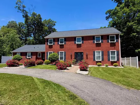 2460 Buttonwood Dr, Vineland, NJ 08361