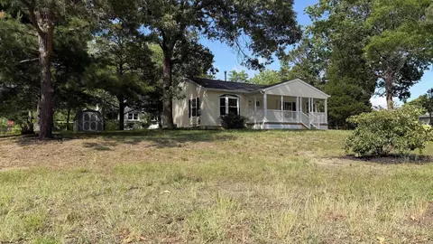 709 E Pennsylvania Ave, Absecon, NJ 08205