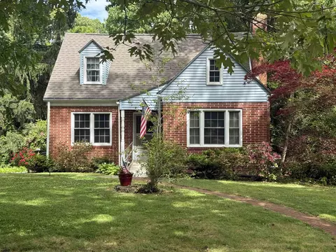 144 Pitney Rd, Absecon, NJ 08201