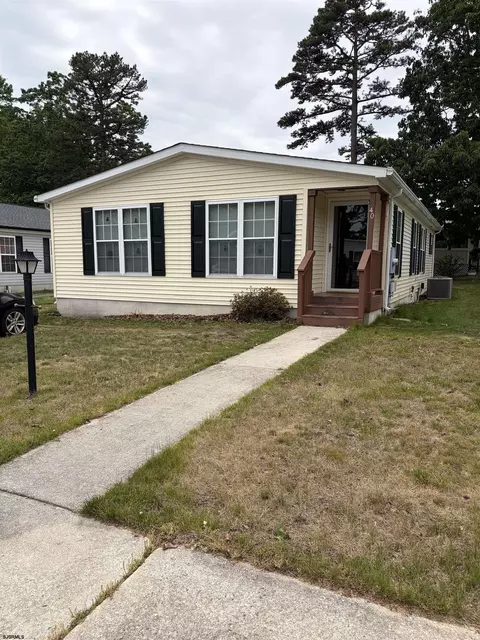 40 Dogwood Ln, Mays Landing, NJ 08330