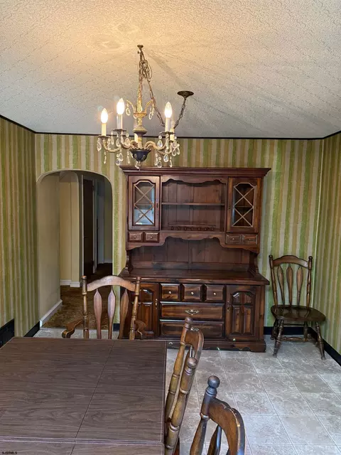 Dining - 650 Grape St, Hammonton, NJ 08037 photo 1 of 2
