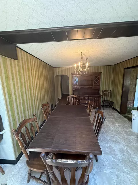 Dining - 650 Grape St, Hammonton, NJ 08037 photo 2 of 2