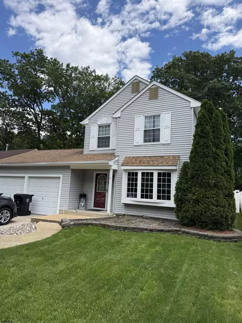 7 Woodstream Dr, Atco, NJ 08004