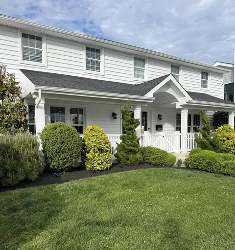 407 N Douglas Ave, Margate City, NJ 08402