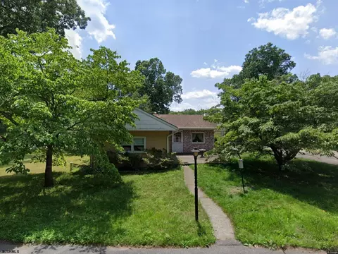 105 Birch Ave, Egg Harbor Township, NJ 08234