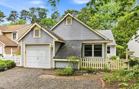715 Whalers Cove Ct, Galloway, NJ 08205