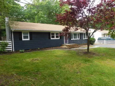 1563 Forge Pond Rd, Brick Township, NJ 08724