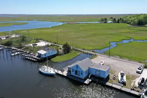 709 Lindbergh Ave, Galloway, NJ 08205