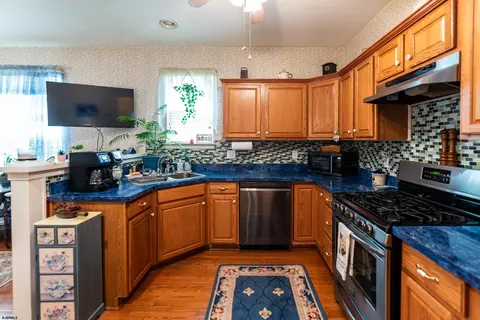 Kitchen - 2 Derby Dr, Galloway, NJ 08205 photo 1 of 2