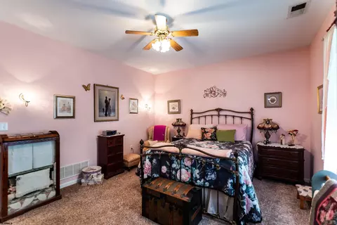 Bedroom - 2 Derby Dr, Galloway, NJ 08205 photo 3 of 6