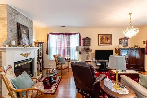 Living - 2 Derby Dr, Galloway, NJ 08205 photo 1 of 3