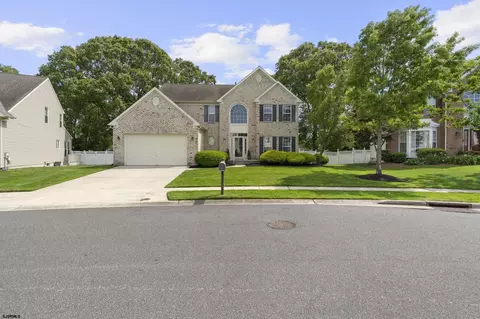 26 Crossing Dr, Linwood, NJ 08221