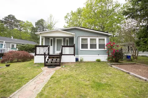 22 Hickory Ln, Mays Landing, NJ 08330