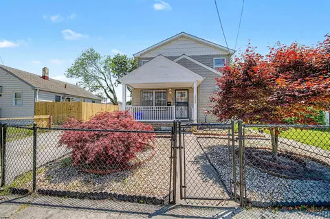 2022 Blaine Ave, Atlantic City, NJ 08401
