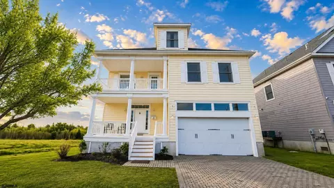 2070 W Riverside Dr, Atlantic City, NJ 08401