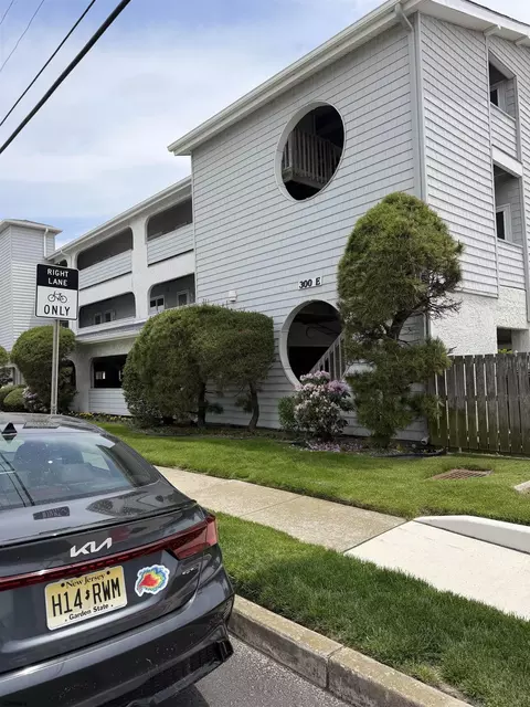 300 E Brigantine Ave #10, Brigantine, NJ 08203