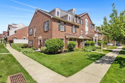 1536 John Adams Ct, Mays Landing, NJ 08330