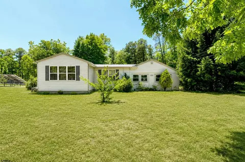 6852 Millville Ave, Mays Landing, NJ 08330